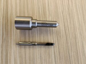 l374pbd fuel injector nozzle
